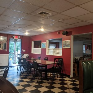 Betty's Pub & Chinese Restaurant